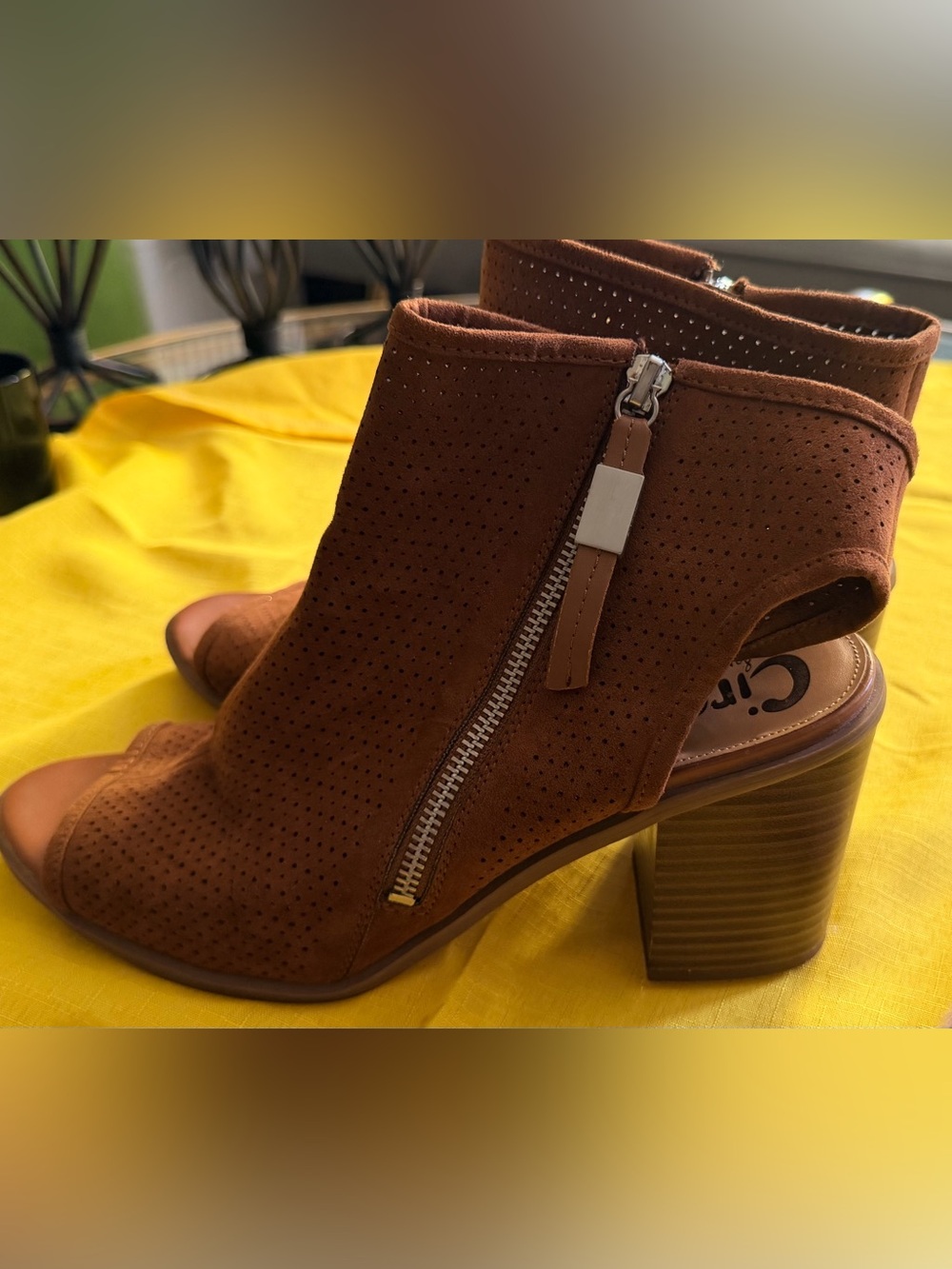 Circus by Sam Edelman Brown Perforated Suede Peep-Toe Block Heel Mules
